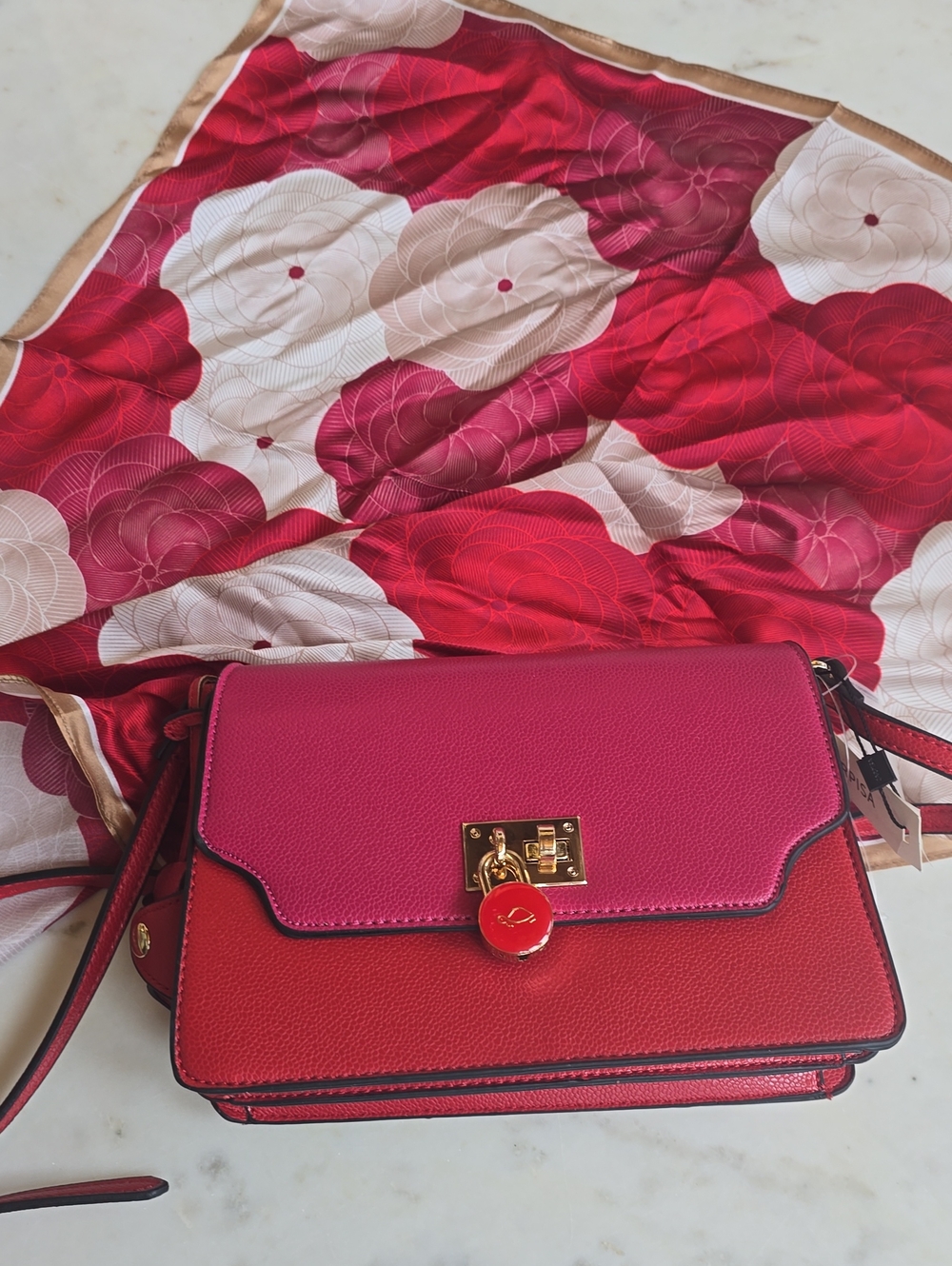 NWT Carpisa Italian Flap Crossbody Bag In Red/Hibiscus Faux Leather - Picture 16 of 16